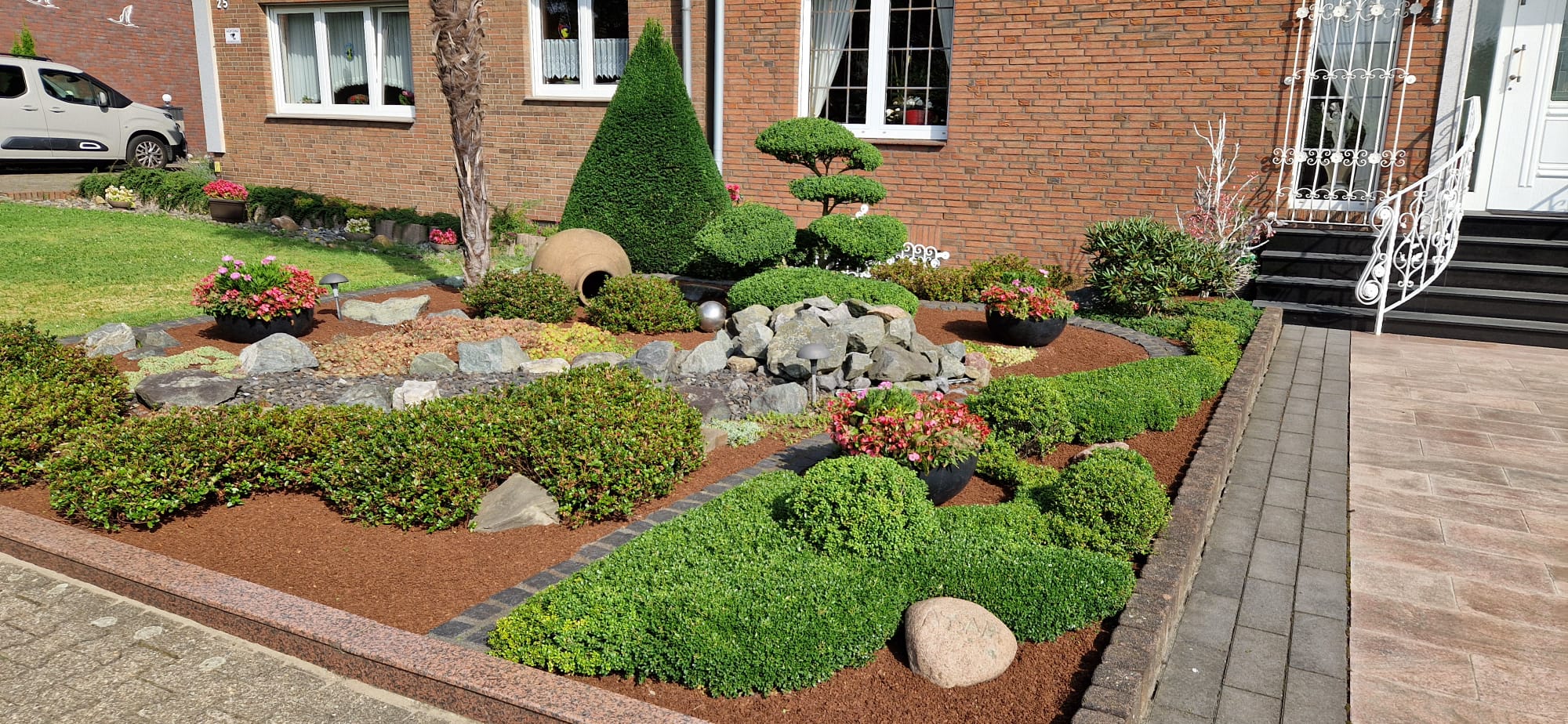 Beispielbild Gartenpflege 35